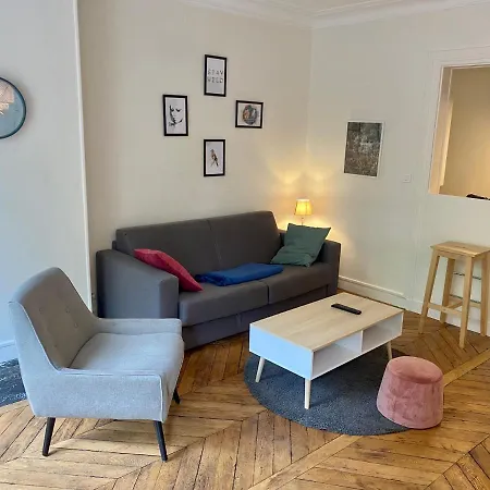 Sweet Rochechouart Apartment *
